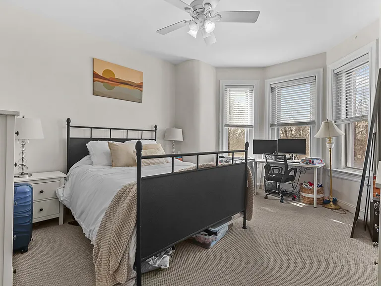 1956 Calvert St NW #3 — Photo 10