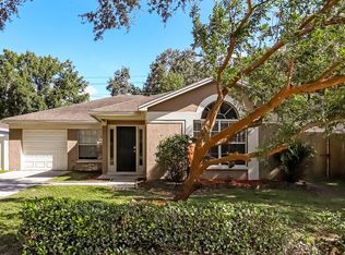 415 Benson St, Valrico, FL 33594