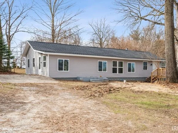 5124 N Point Park Ct, Monticello, IN 47960