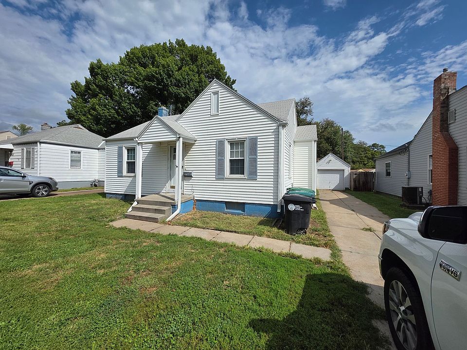 1st image of 2732 Sharon Dr