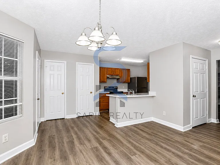 5791 Strathmoor Manor Cir — Photo 5