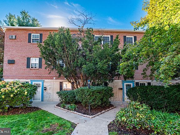 2nd image of 207 Walnut Hill Rd APT C1