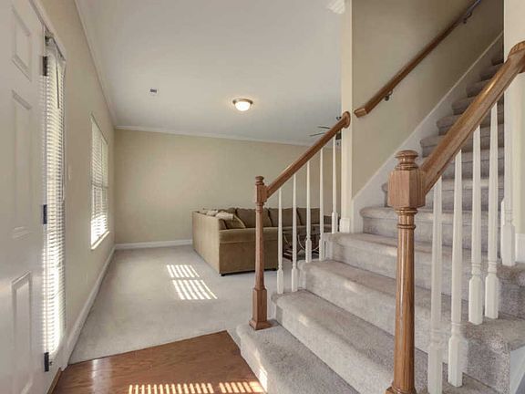5th image of 6564 Painter Farm Ln