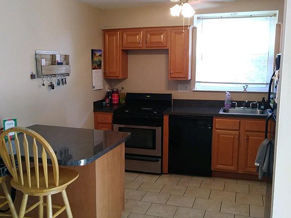5th image of 1617 Borbeck Ave #1