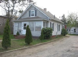 99 Ridgewood Ave, Hyannis, MA 02601