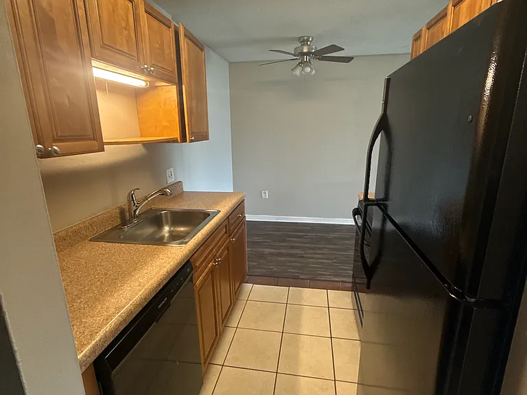 1695 Lee Rd #C210 — Photo 15