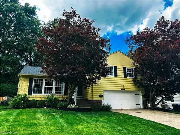 3386 Hendon Cir, Cuyahoga Falls, OH 44221