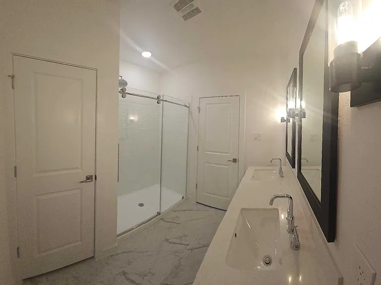 8442 Bay Oaks Dr — Photo 12