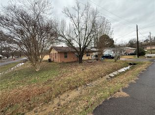 403 S 6th St, Ola, AR 72853
