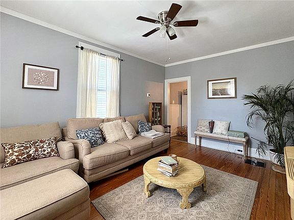 4th image of 326-328 Highland Ln