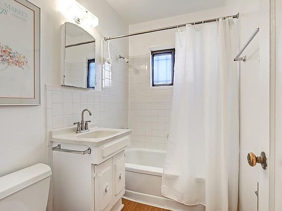 5th image of 213 Cardenas Dr NE