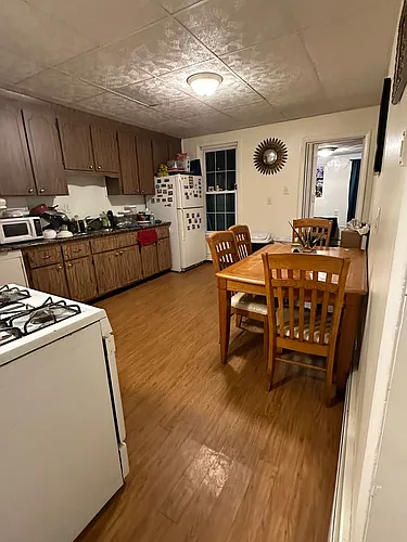 206 Paris St #1 Photo 1