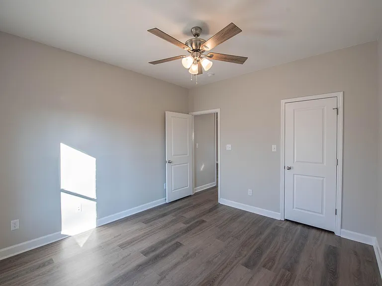 10417 Farris Ave — Photo 12