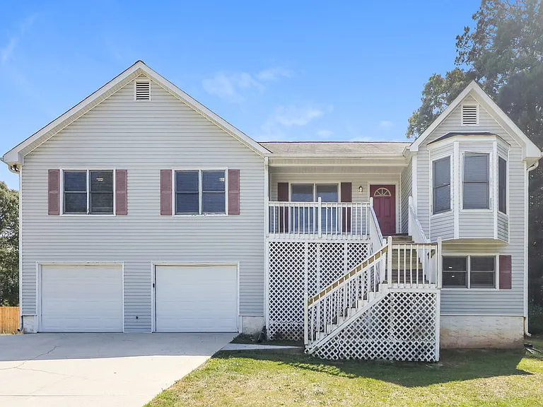 134 Oak Landing Dr S — Photo 1