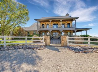 185 N Creekwood Rd, Kerrville, TX 78028