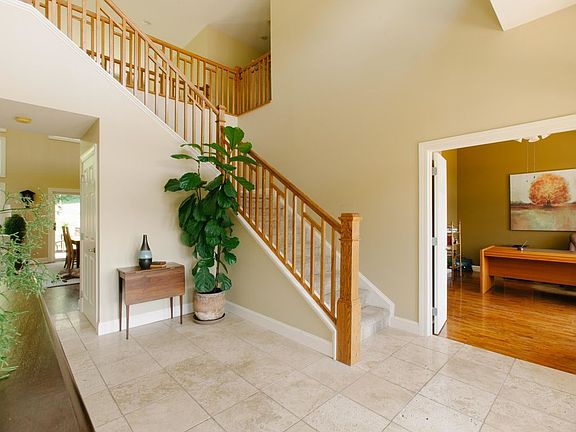 4th image of 15 Timberidge Ct