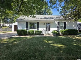 5225 N Hamilton Rd, Peoria, IL 61614