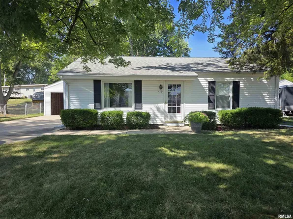 5225 N Hamilton Rd, Peoria, IL 61614