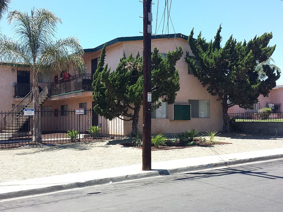 2nd image of 382 S 46th St APT 4