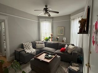 3237 N Racine Ave APT 3R, Chicago, IL 60657