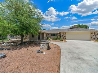 160 Crockett Dr, Kerrville, TX 78028