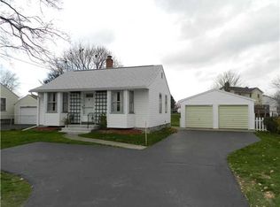 3076 Lyell Rd, Rochester, NY 14606