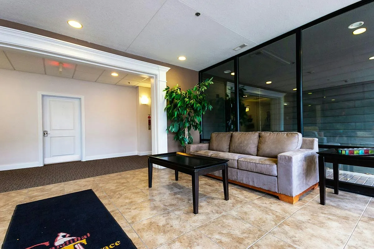 211 Lynn Avenue, Unit 214 — Photo 3