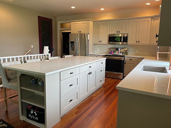 2nd image of 13025 Alyssia Ave
