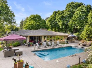 2660 Overridge Dr, Ann Arbor, MI