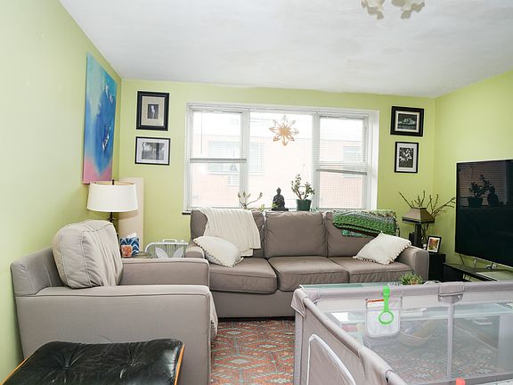 2nd image of 217 Kent St #11350213