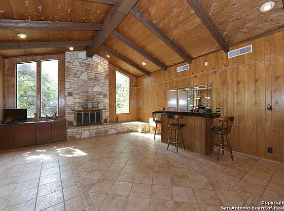 5th image of 9640 Windwood Dr