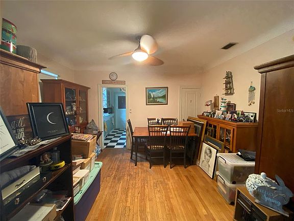 5th image of 2725 Dartmouth Ave N