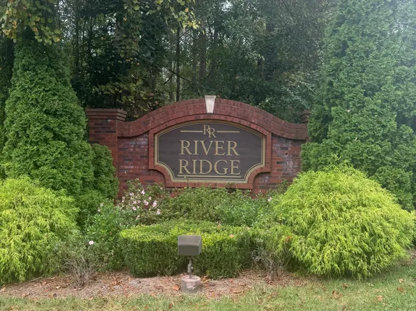 389 Branch Dr, Pendergrass, GA 30567