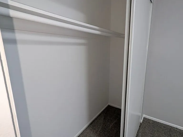 17031 Pinehurst Ln — Photo 26