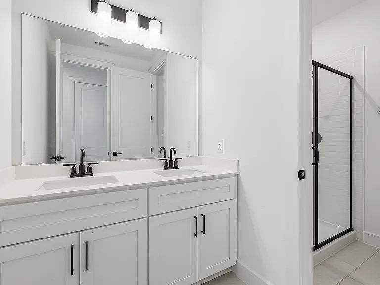 4728 Brockwell Dr — Photo 4