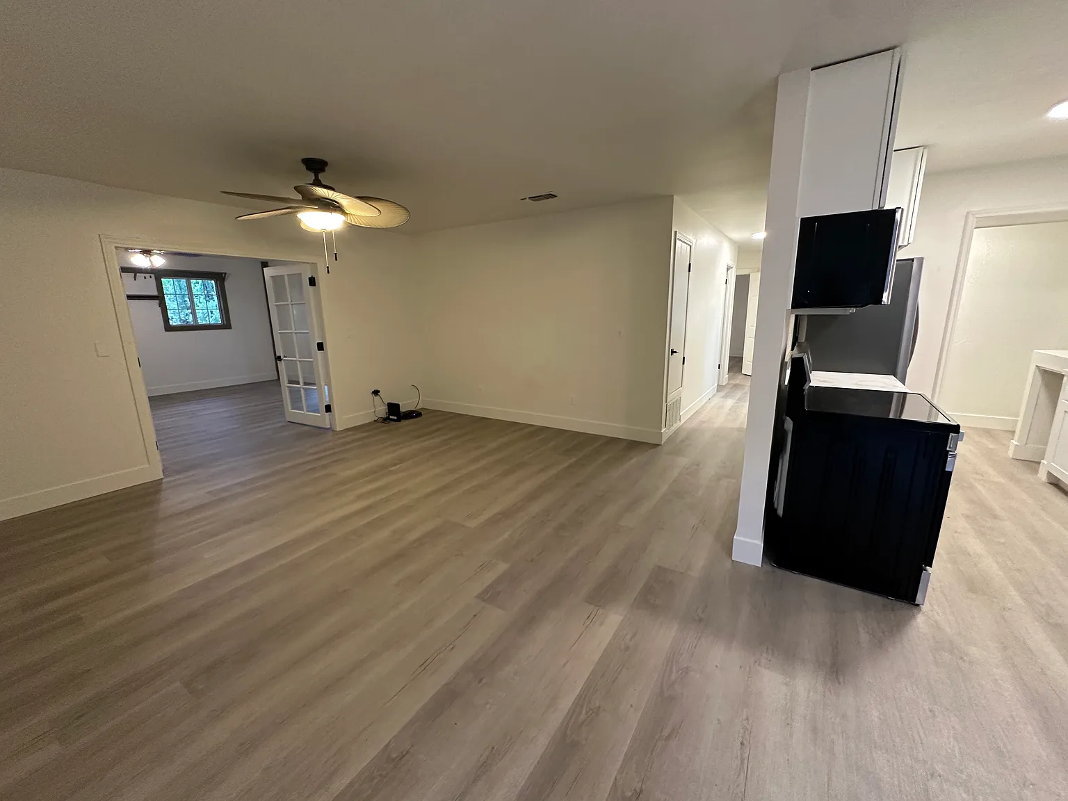 4 bed, 1800 sqft, $3,650 — Photo 3