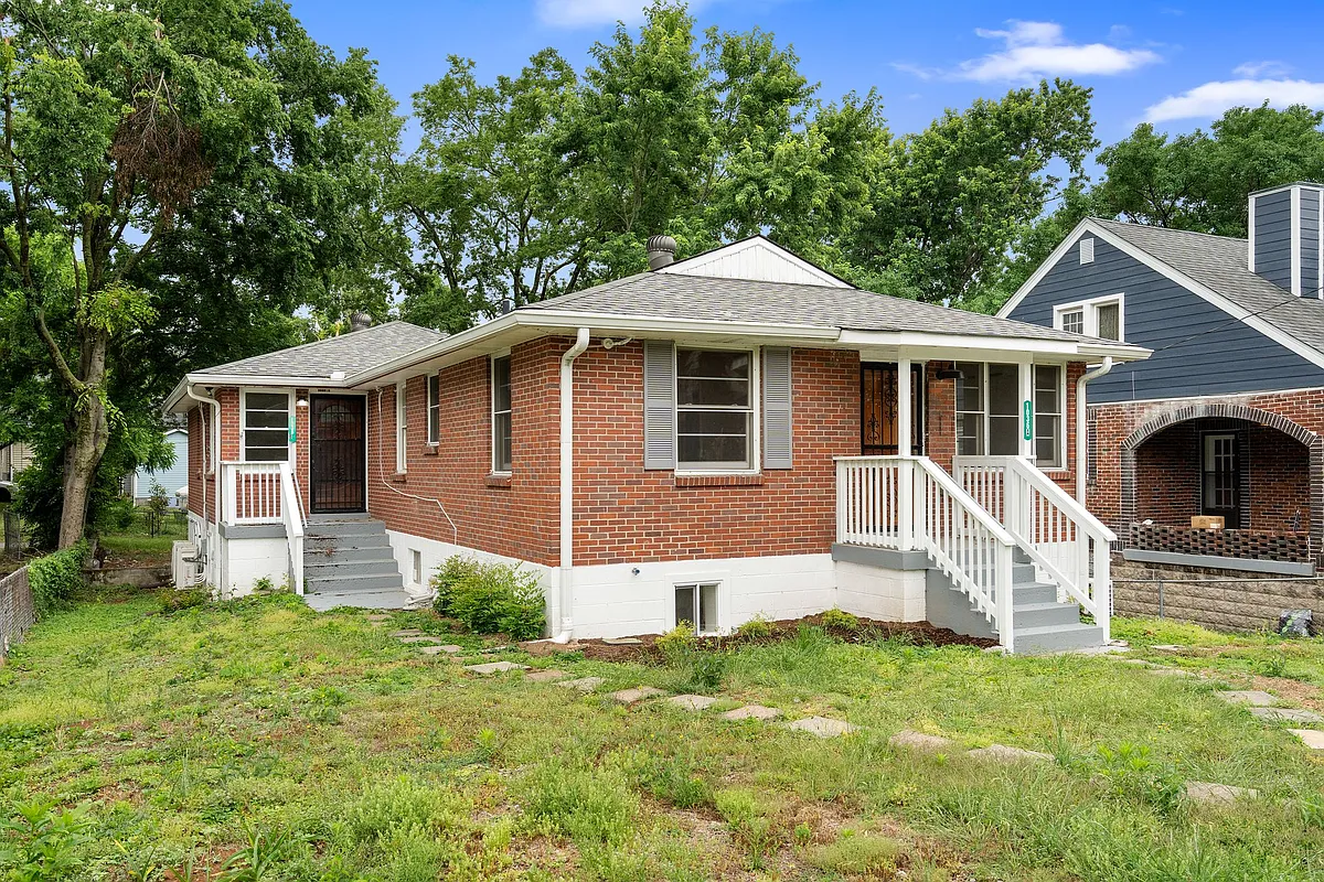 Building Photo - 1036 Seymour Ave #A