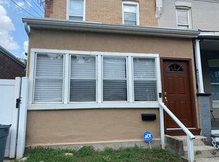 915 Pine St, Darby, PA 19023