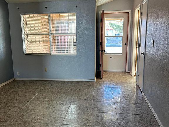 3rd image of 10154 Matador St