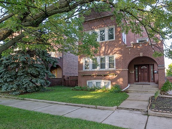 3rd image of 2103 Elmwood Ave