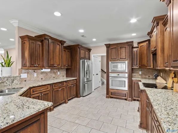 25826 Summerwood Dr, Madison, AL 35756