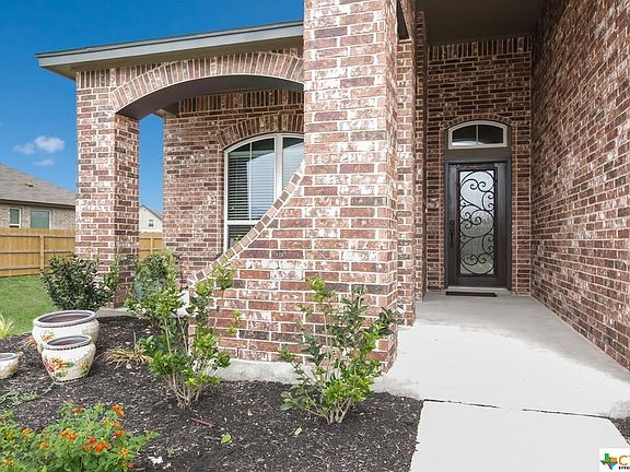 3rd image of 349 Creekview Way