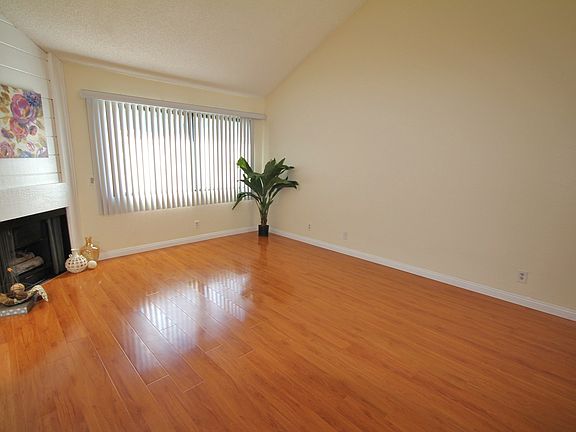 3rd image of 846 S Garfield Ave