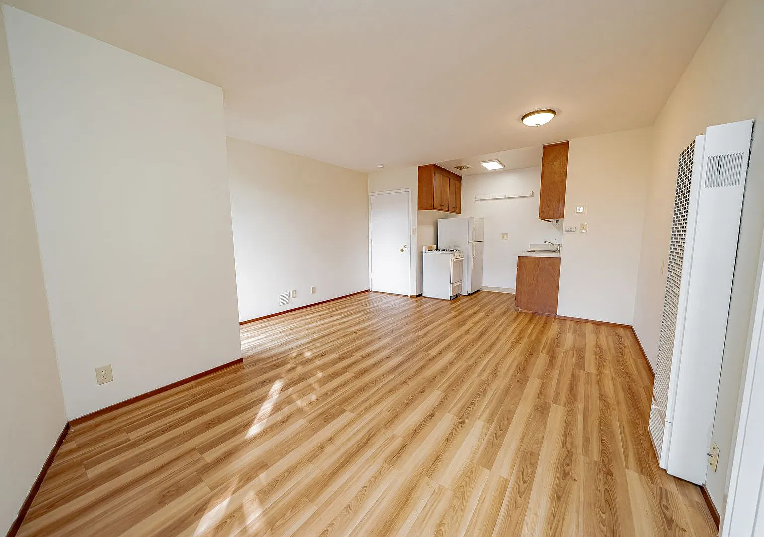 110 Frisbie Street — Photo 4