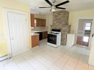34 Pleasant St, Medford, MA 02155