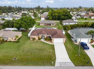 1405 SW 11th St, Cape Coral, FL 33991