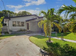 270 NW 50th St, Miami, FL 33127