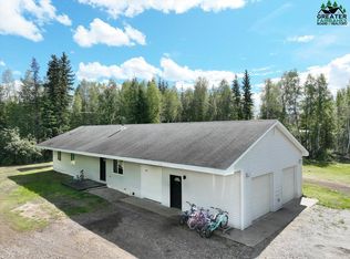 2355 Riddle Ct, North Pole, AK 99705