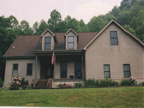 425 Blaze Br, Jenkins, KY 41537