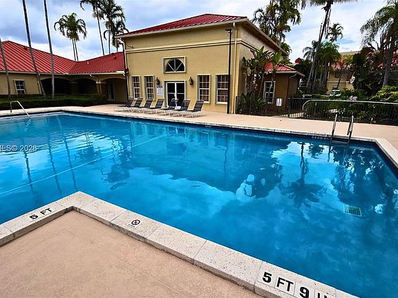 5th image of 18332 NW 68th Ave APT H